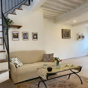 Casa Nonna Rina , Chiusdino Italia